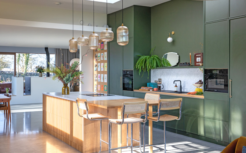 Floor to ceiling kitchen cabinets